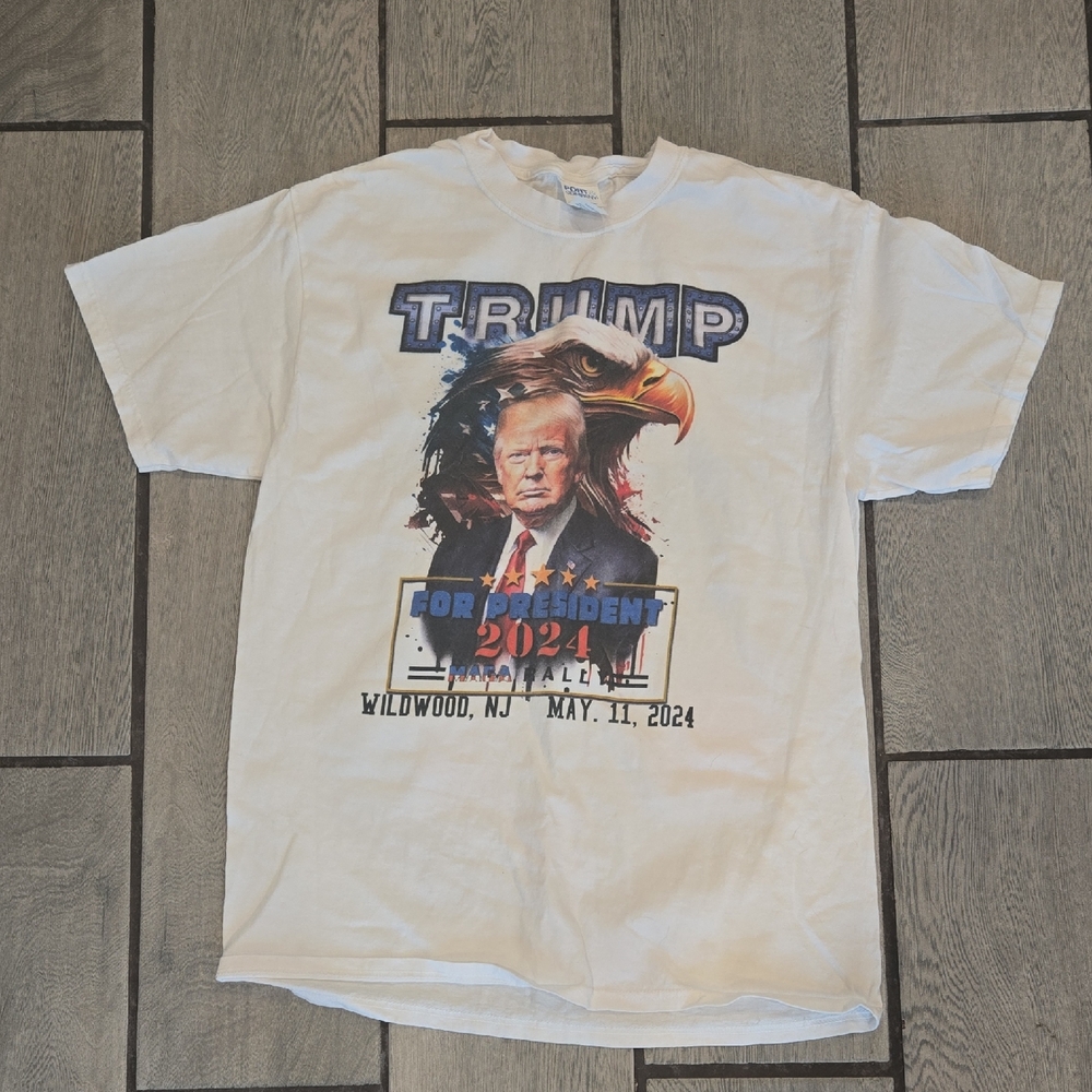 FIRST TRUMP RALLY TEE NJ WILDWOOD- M. T55
